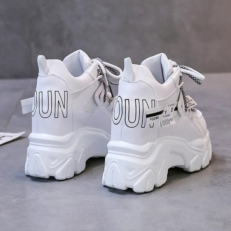 CHUN Sneaker 3
